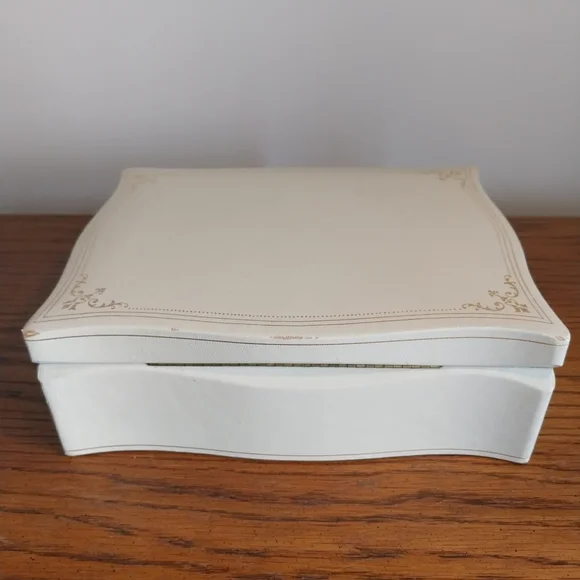 Vintage Birks Jewelry Organizer Box with Red Velvet Interior - Picture 10 of 16